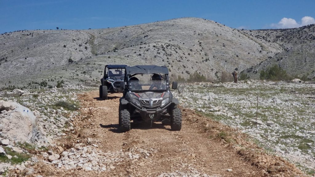 CFMOTO ZForce 550 buggy rental on Brac – additional photo