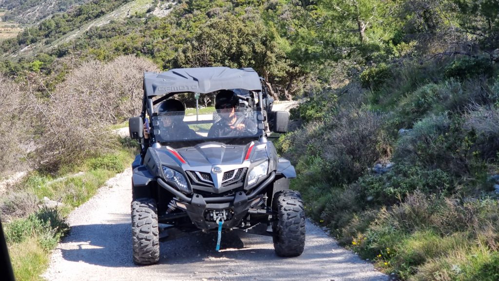 CFMOTO ZForce 550 buggy rental on Brac – additional photo