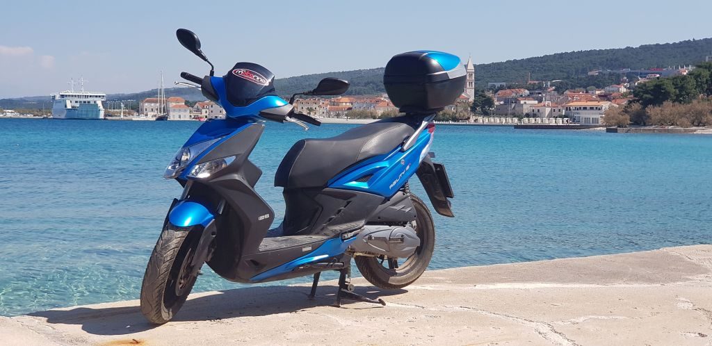 Piaggio Liberty 125 ccm scooter rental in Supetar, Brac – additional photo