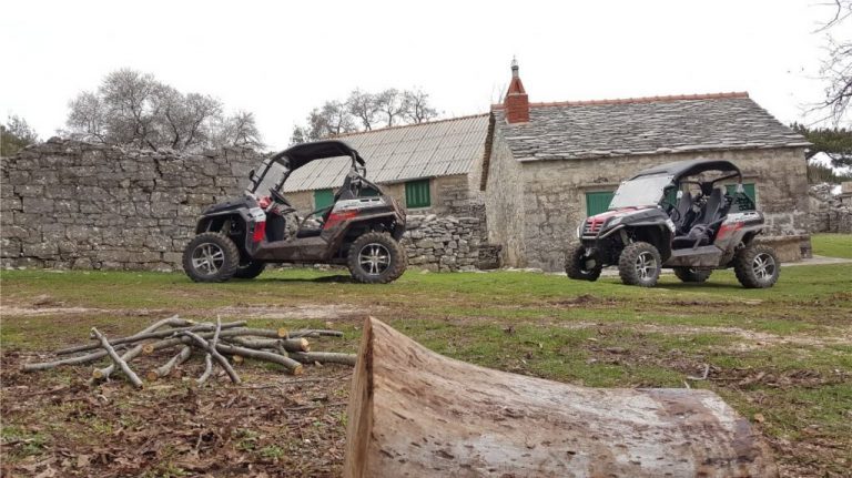 buggy safari supetar, rent a buggy supetar, najm bugguja supetar, najam buggijy brač, island tour, activities brac, off road,